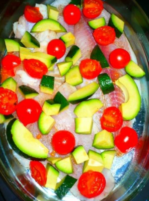peste cu avocado, branza feta si busuioc